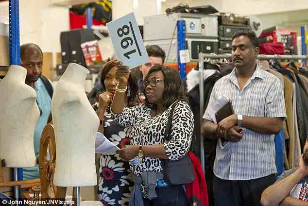 1407360703635_wps_6_femail_daily_mail_writer_