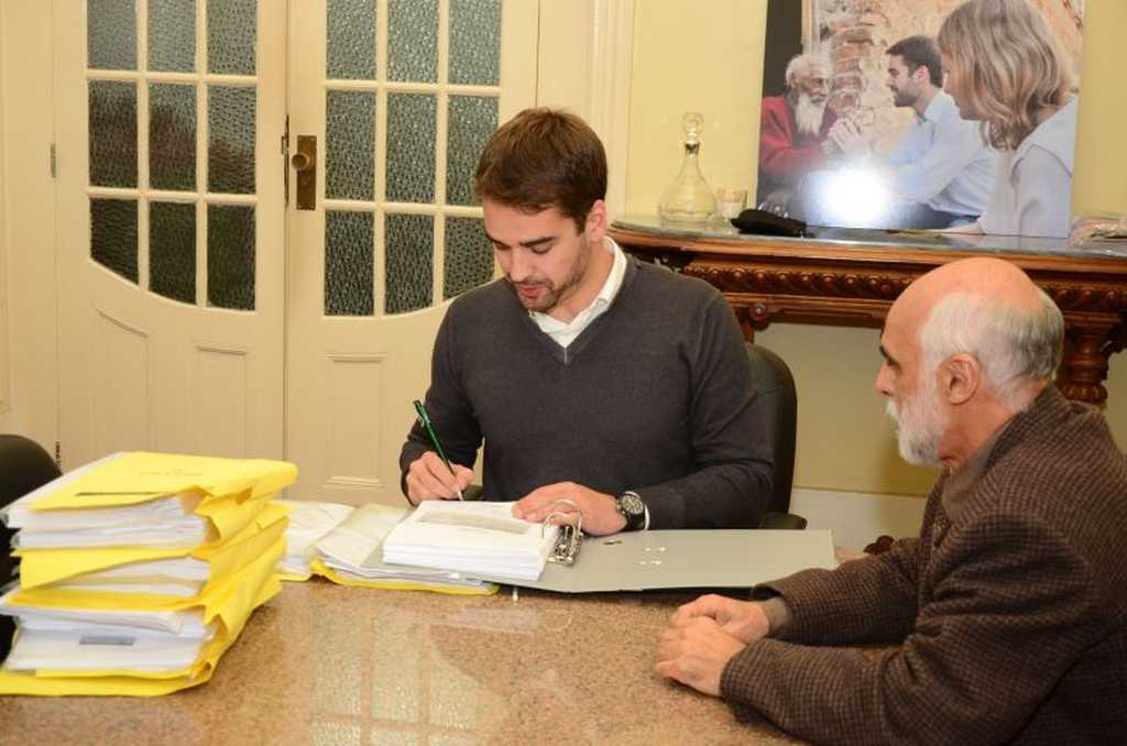 dimarxos1_brazil_aftodioikisi