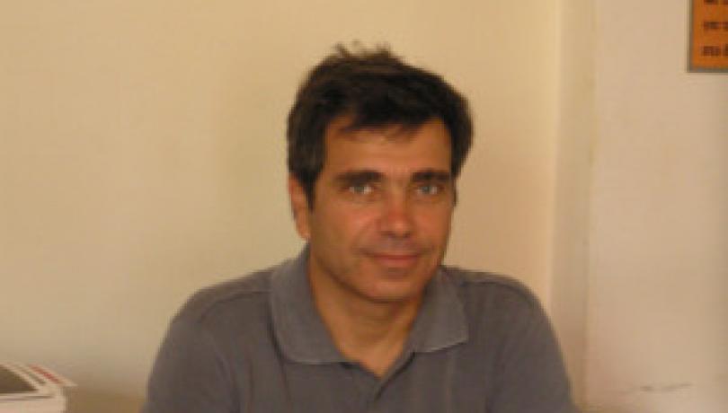 karamanos_aftodioikisi