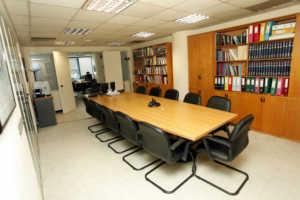 mega-grafeia7_aftodioikisi