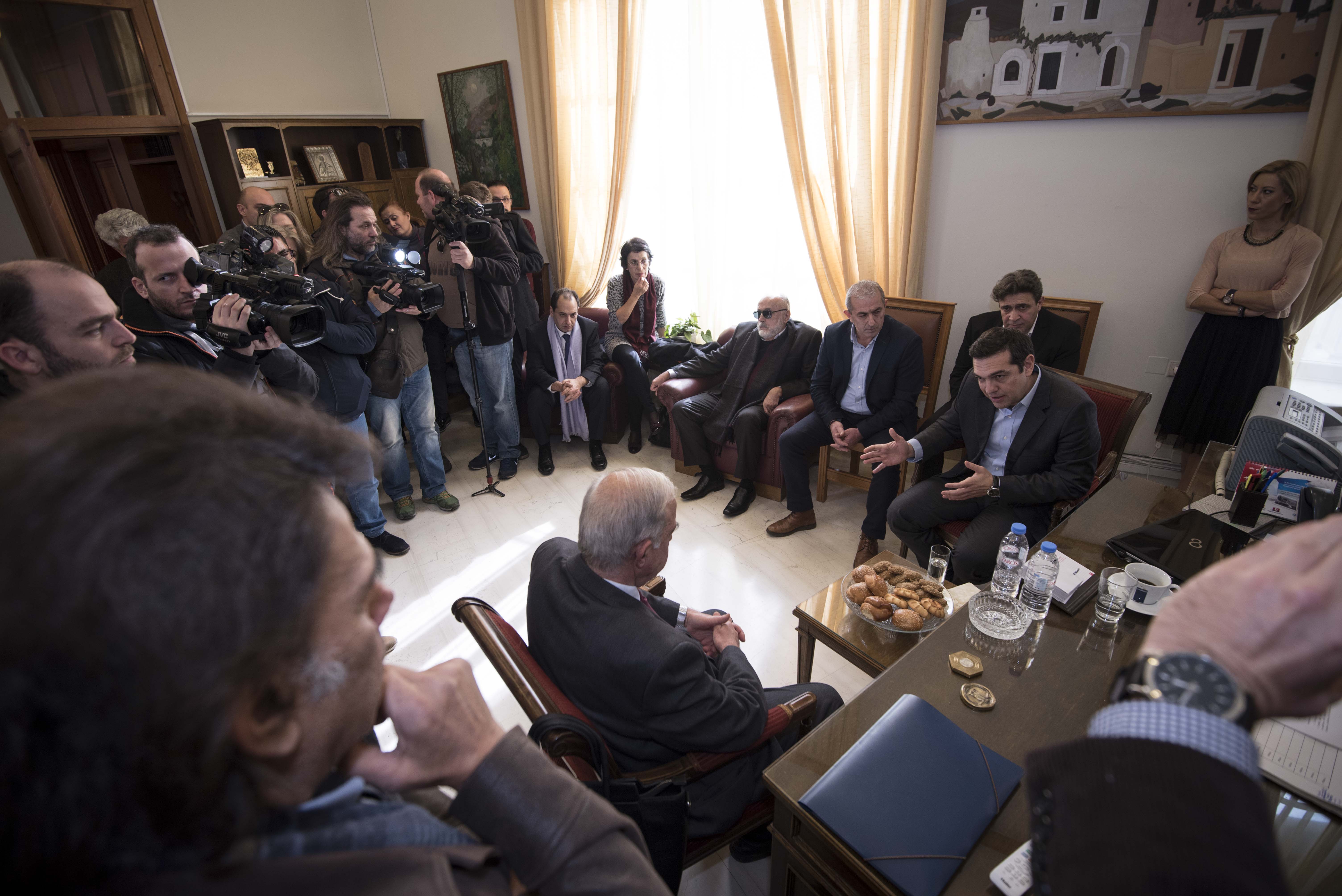 kriti-tsipras2