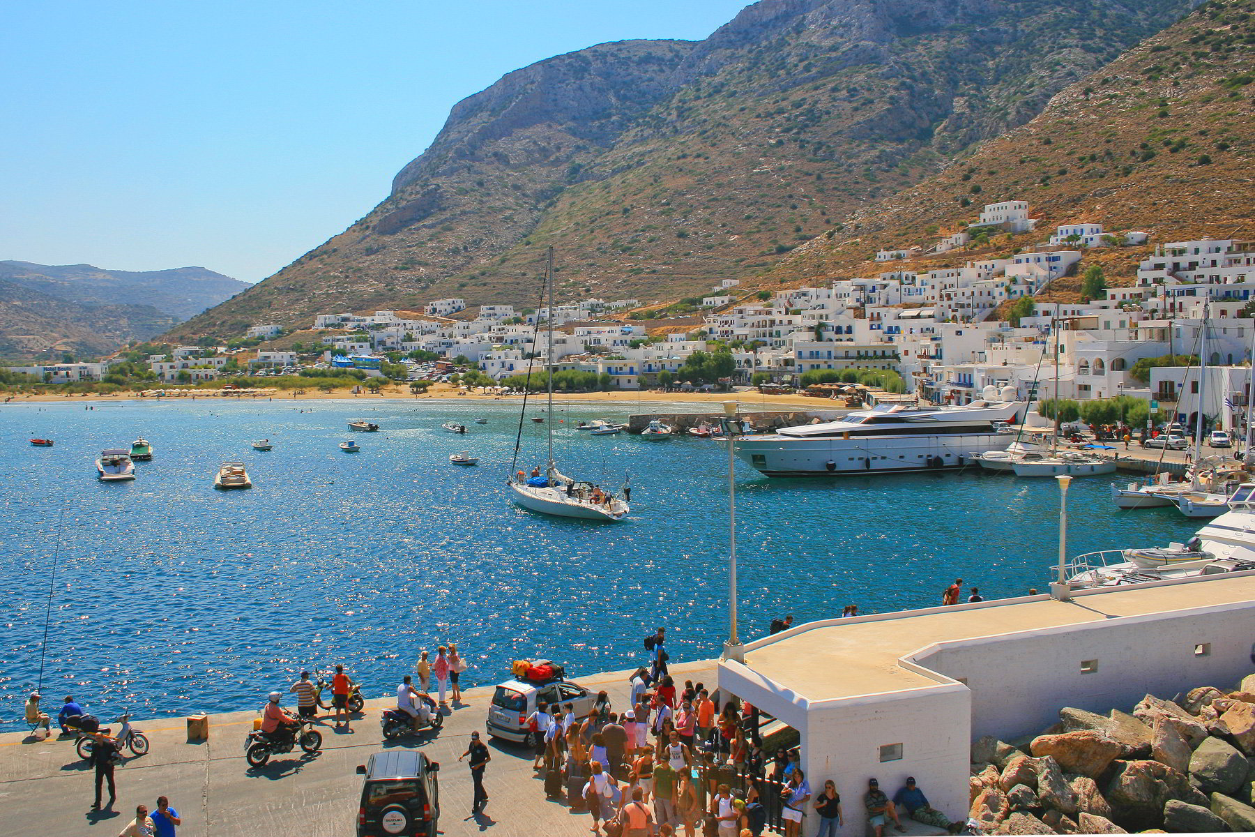 πόθεν-έσχες-η-δήμαρχος-με-τις-πολλές-κα-393233