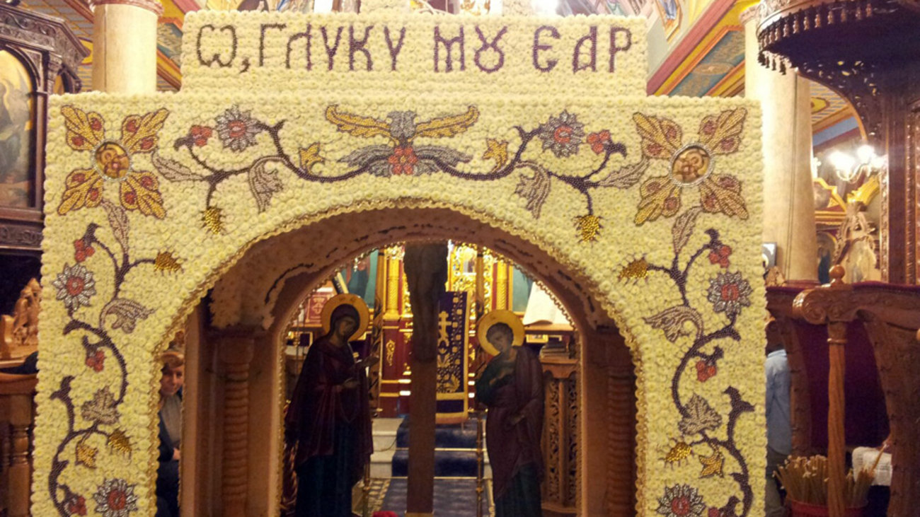 λαμία-πιστοί-προσπάθησαν-να-μπουν-σε-ε-381564