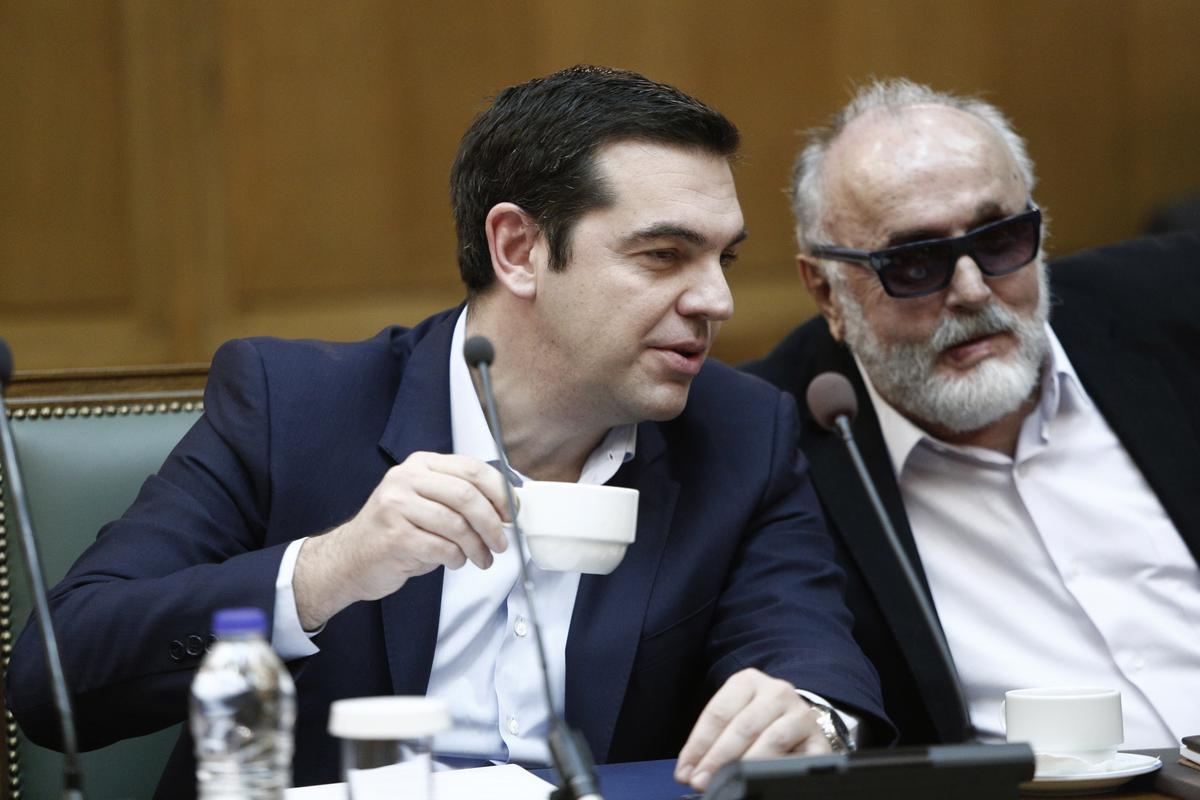 διαβεβαίωση-τσίπρα-καμία-απόλυση-στο-112564