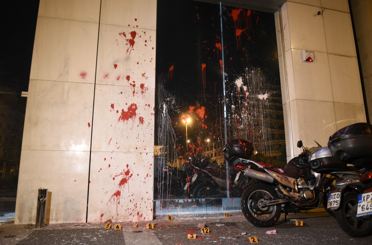 επίθεση-τραμπούκων-στα-γραφεία-της-24-media-323205