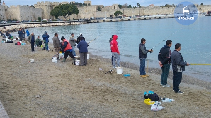 το-λιμάνι-της-ρόδου-γέμισετσιπούρες-126052