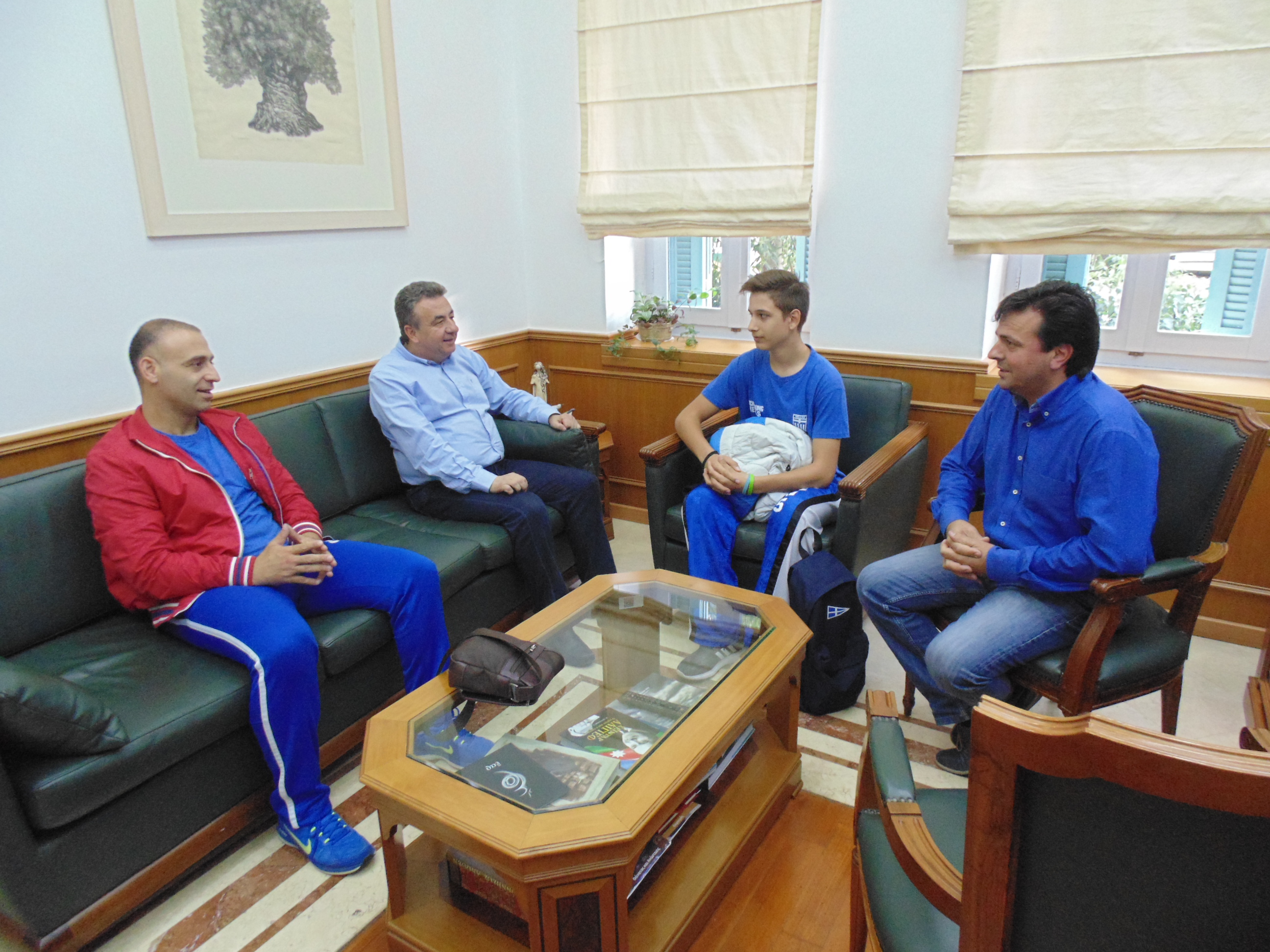 στον-περιφερειάρχη-κρήτης-ο-16χρονος-πα-82248