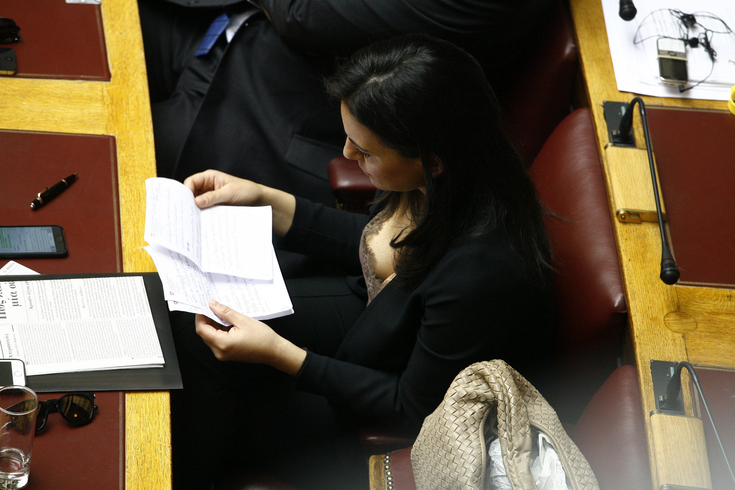 η-όλγα-κεφαλογιάννη-ντύθηκε-μαύρος-ι-90038