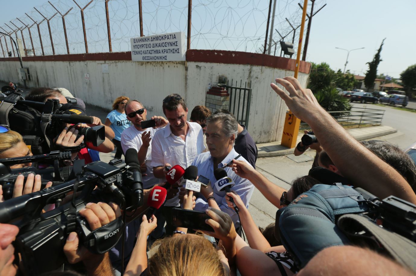 και-τώρα-επίθεση-ποιους-δίνει-ο-βασ-154708