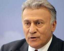 π-ψωμιάδης-δεν-θα-γίνω-η-ιφιγένεια-264864