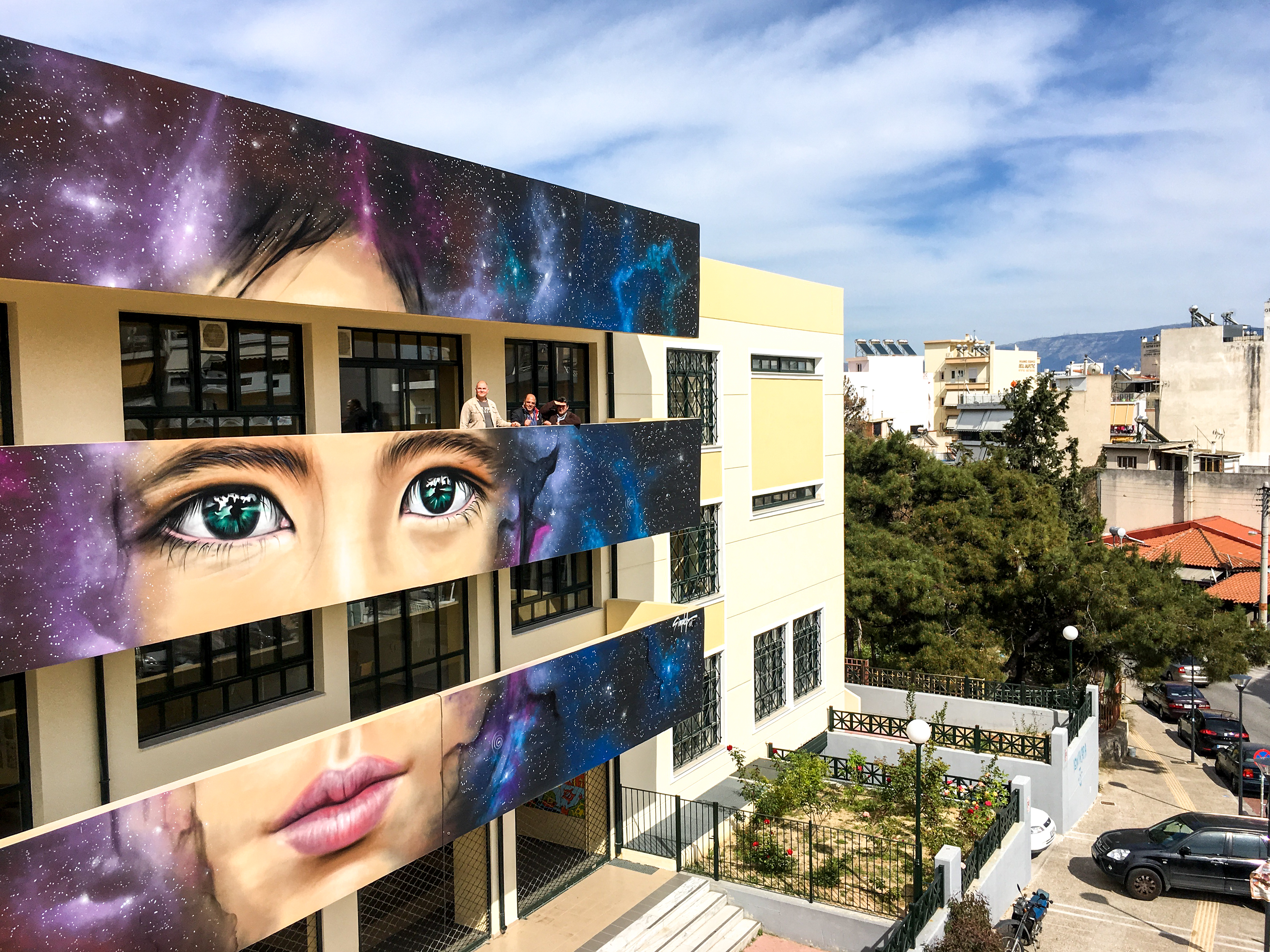 ένα-εντυπωσιακό-γκράφιτι-κοσμεί-το-19ο-δ-44934