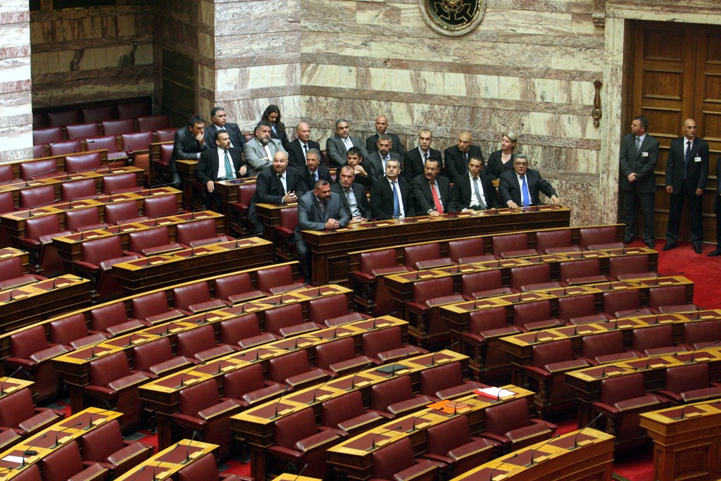 χρυσαυγίτης-βουλευτής-αποκαλεί-μαϊ-154332