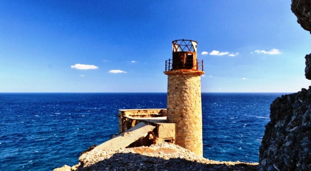 ανοικτοί-για-το-κοινό-18-φάροι-της-επικρ-104996