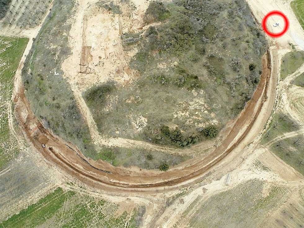 αποκαλύφθηκαν-τμήματα-από-μαρμάρινη-199052