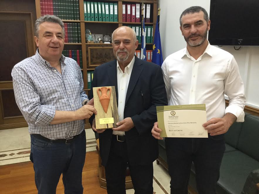 π-κρήτης-διεθνή-βραβεία-για-τα-εκλεκτά-31096