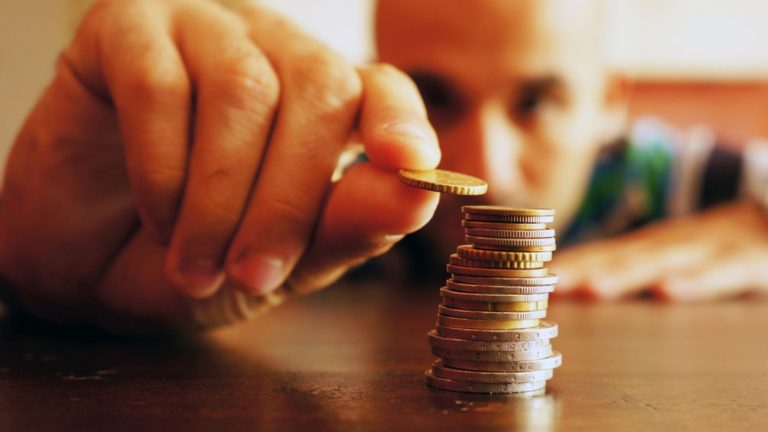 εισόδημα-κάτω-των-12-000e-για-6-στις-10-οικογένε-145254