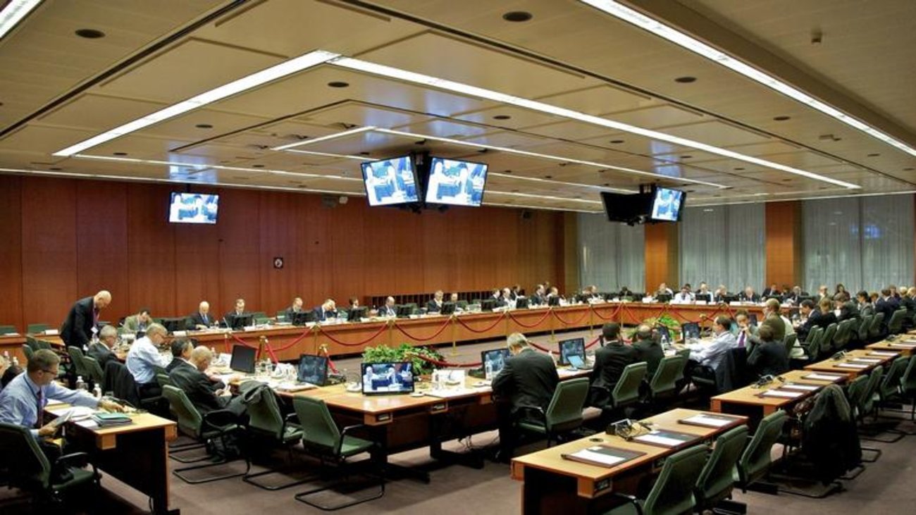 συνεδριάζει-σήμερα-το-euroworking-group-για-χρέος-κ-112884