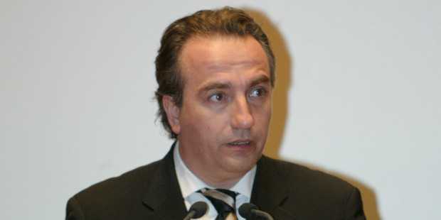 καλαφάτης-πρωταγωνιστής-της-ταλαιπω-226886