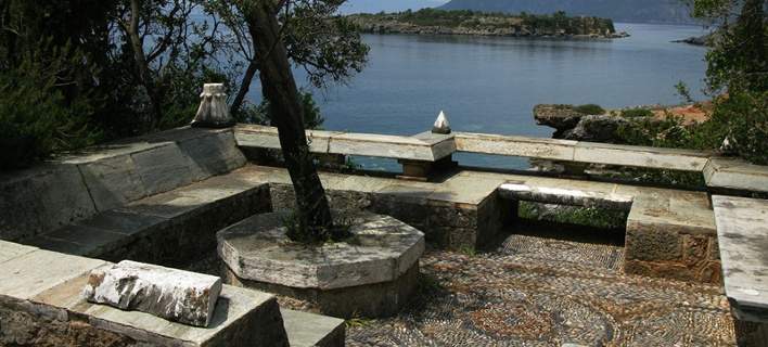 επισκευάζεται-η-οικία-φέρμορ-στην-καρ-102164