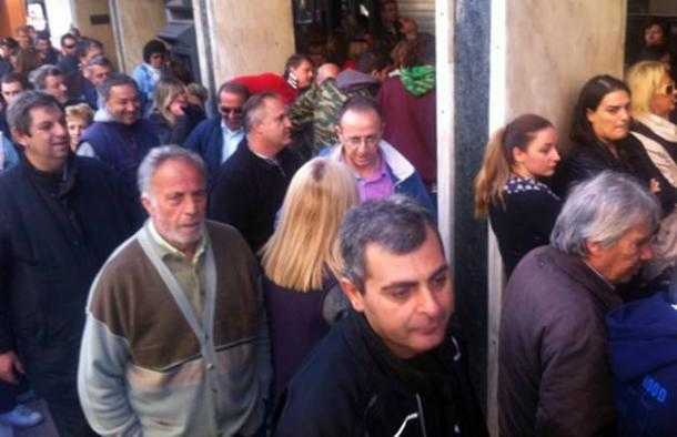 υπό-κατάληψη-το-δημαρχείο-λάρισας-275242