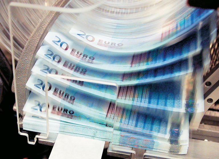 πόσα-σηκώσαμε-από-τους-λογαριασμούς-ε-150858