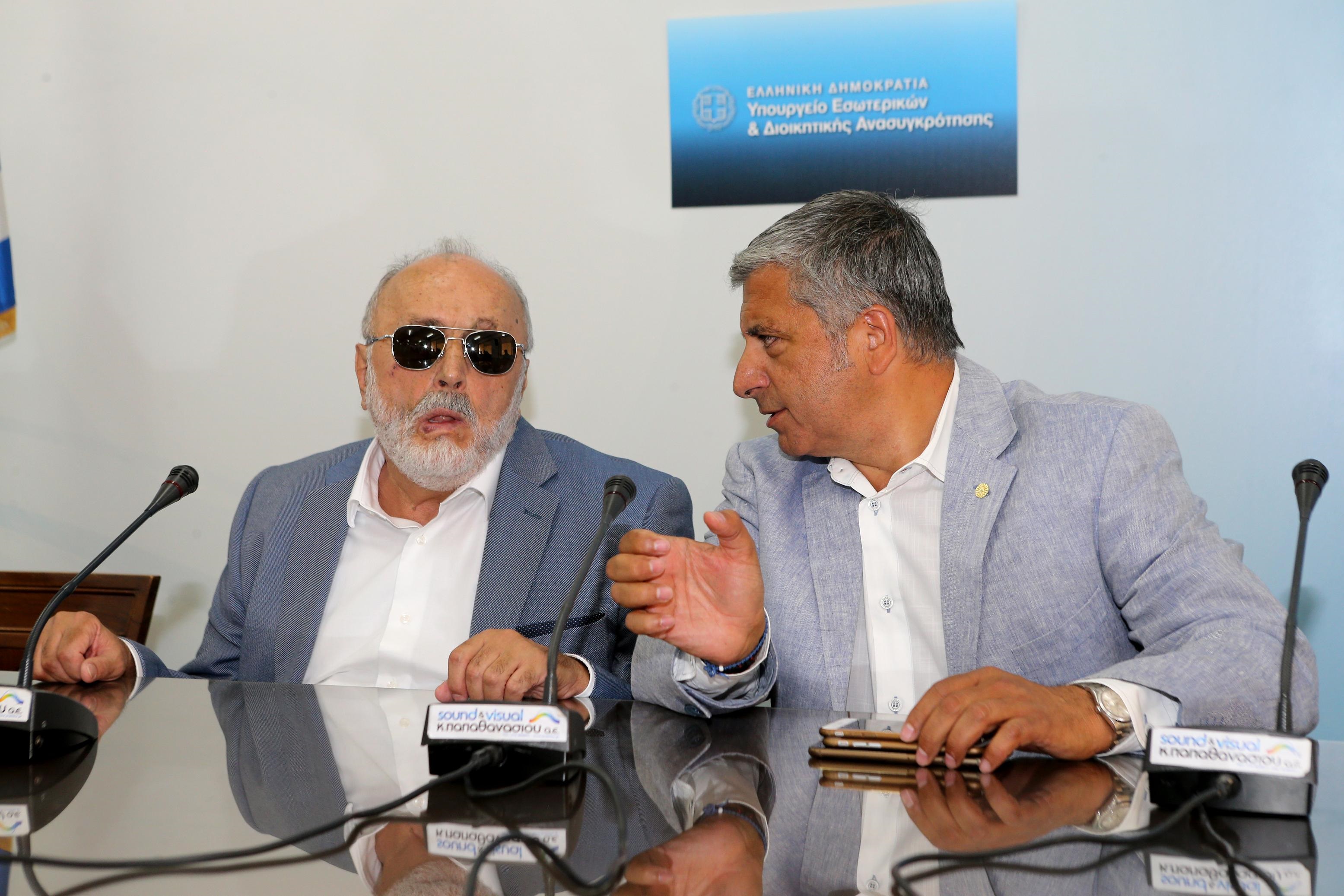 η-ελπίδα-του-πατούλη-μετά-τον-ανασχημ-81476