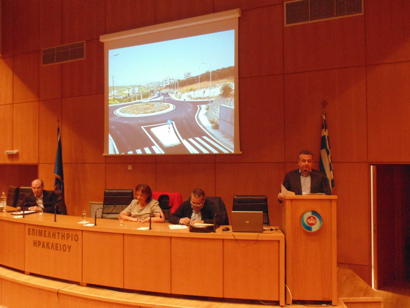 στ-αρναουτάκης-15-δις-ευρώ-διεκδικεί-η-κ-132846