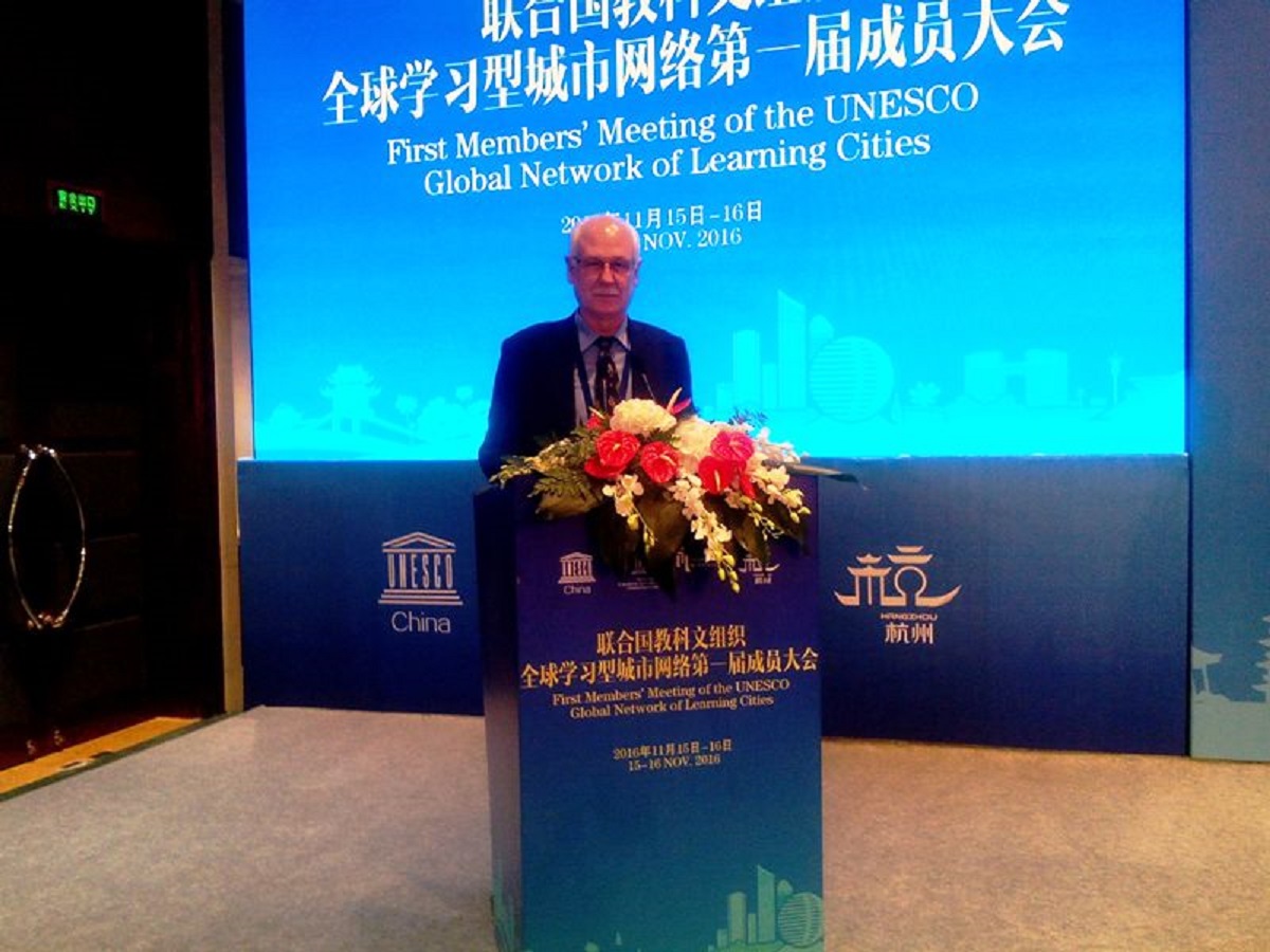 πιο-στενή-η-συνεργασία-λάρισας-unesco-77846