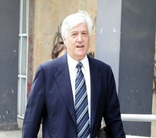ποτέ-δεν-ήρθε-ο-σαξώνης-στο-γραφείο-λε-274266