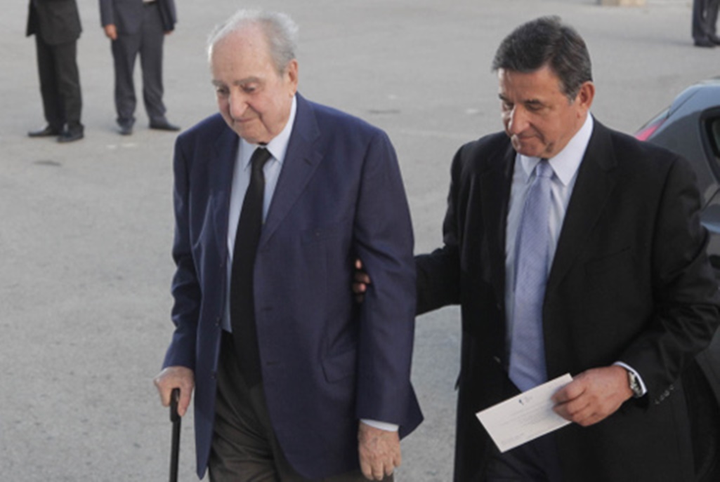 έτσι-αποχαιρέτισε-η-σκιά-του-κωνστα-37440