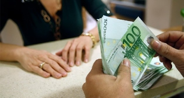 νομοθετική-ρύθμιση-για-τριετίες-και-μ-301183