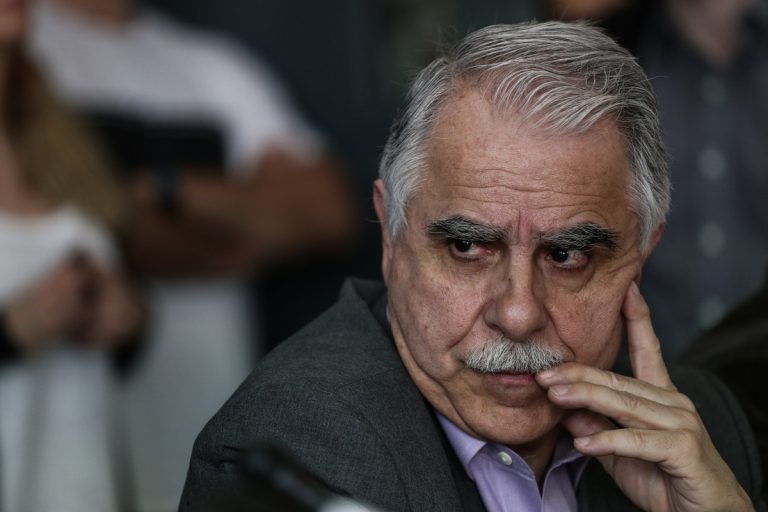 μπαλάφας-για-προσφυγικό-πρέπει-να-βοη-76682