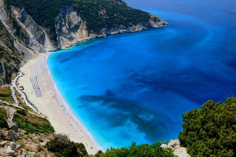 κλείνει-η-ωραιότερη-παραλία-της-ελλάδ-115422