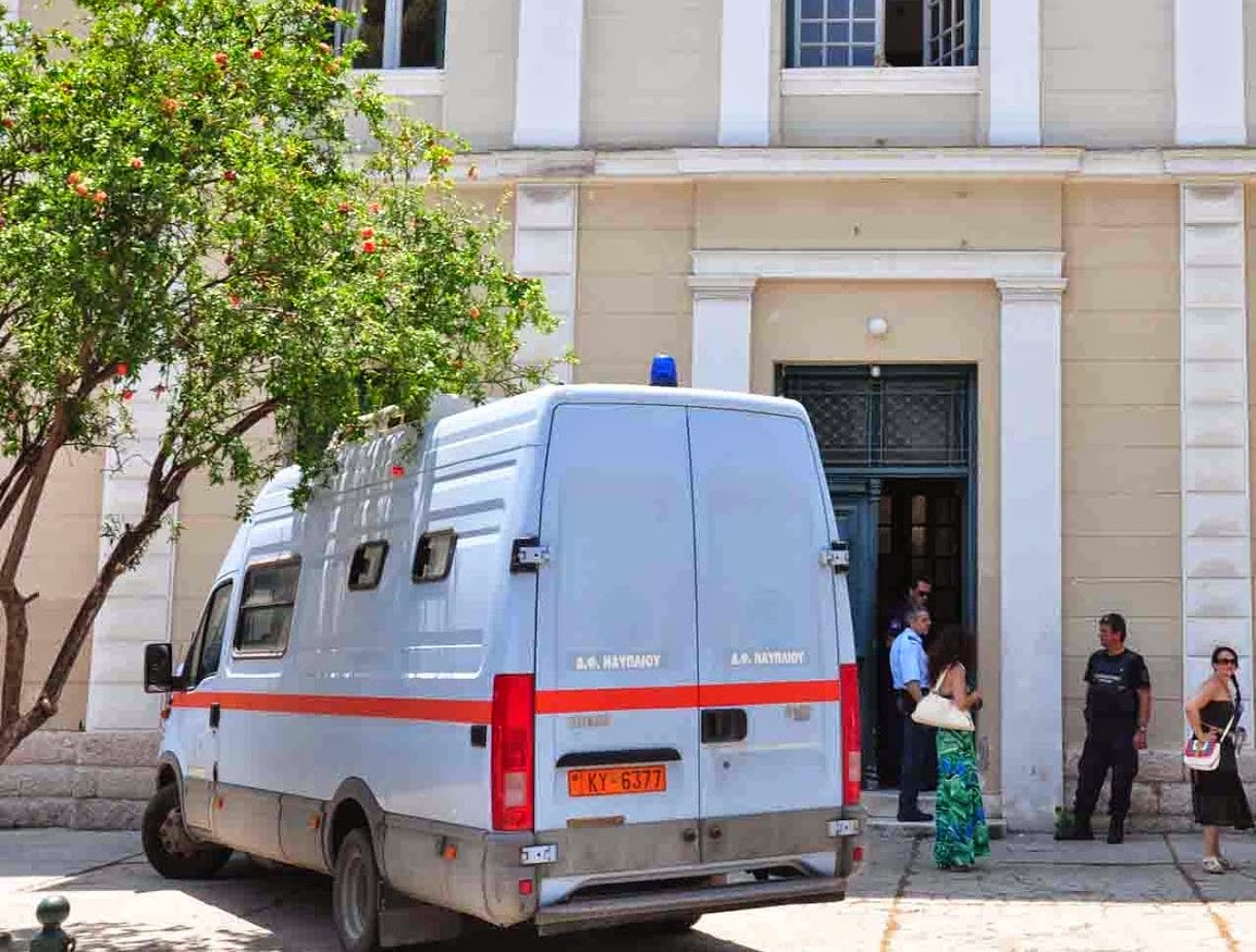 ναύπλιο-σοβαρά-επεισόδια-έξω-από-το-δι-173096