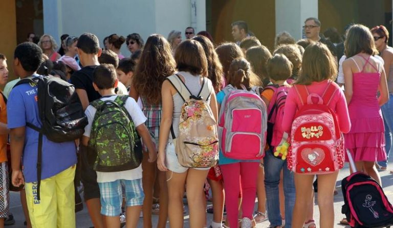 to-50-των-παιδιών-με-οσφυαλγία-λόγω-βαριάς-94426