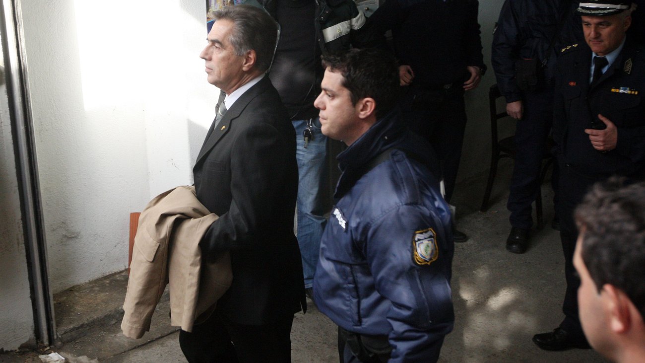 βασίλης-παπαγεωργόπουλος-tίθεται-θέ-180194