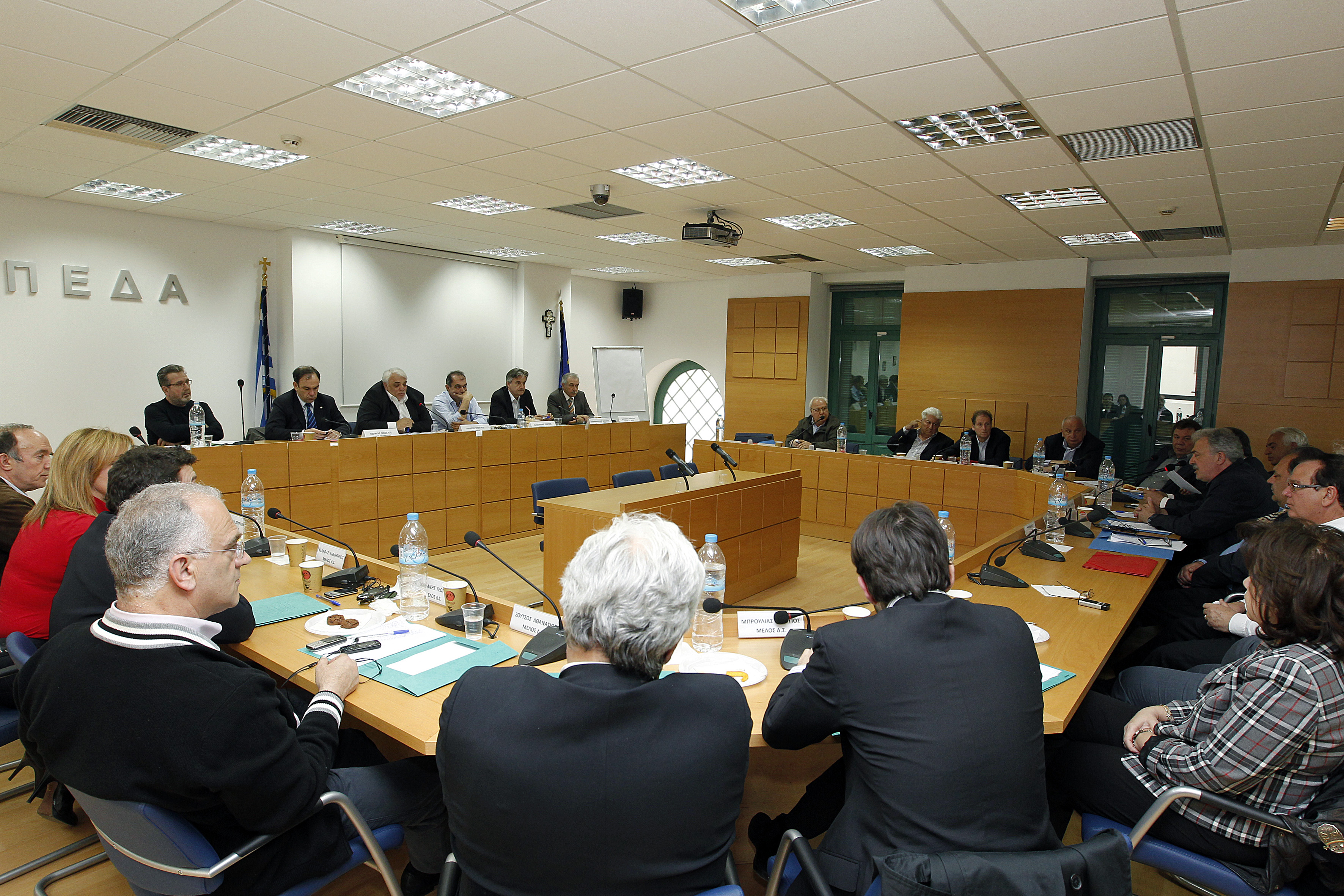 πώς-μοιράζονται-οι-έδρες-στο-νέο-δ-σ-τη-198232