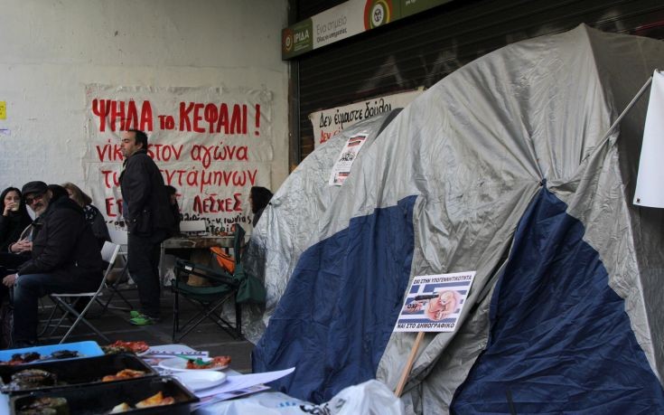 ένα-μήνα-αγώνα-έξω-από-το-υπουργείο-εργ-130322