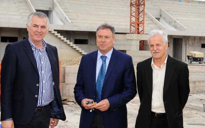 κατασκευή-κολυμβητηρίου-και-βρεφονη-242074