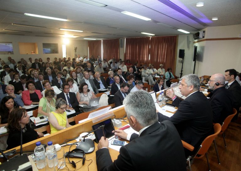κεδε-ξεκίνησε-η-συνεδρίαση-της-πολιτι-34638