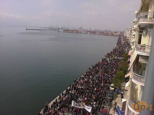 θεσ-νίκη-χιλιάδες-πολίτες-διαδήλωσαν-264446