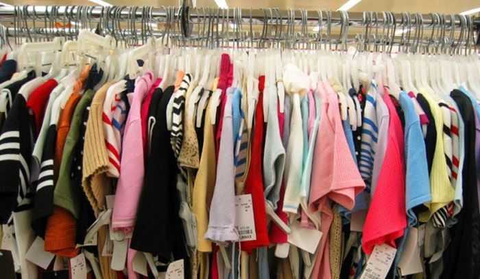 δ-ζακύνθου-διανομή-ρουχισμού-σε-απόρο-236700