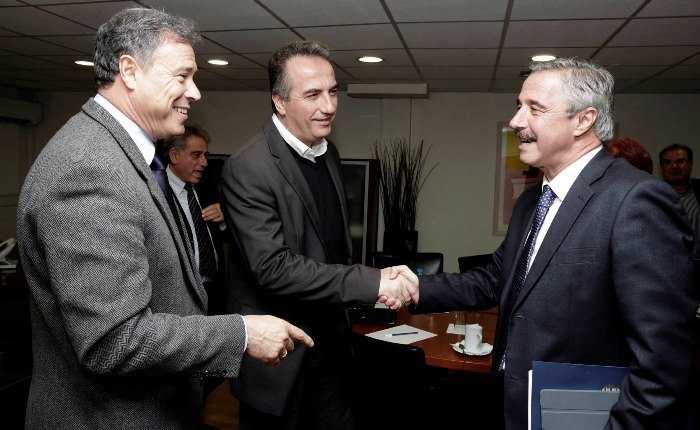 συνάντηση-ηγεσίας-υπεκα-με-τους-περιφ-239308