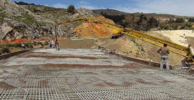 ξεκινά-η-κατασκευή-γέφυρας-στην-φθιώτ-52808