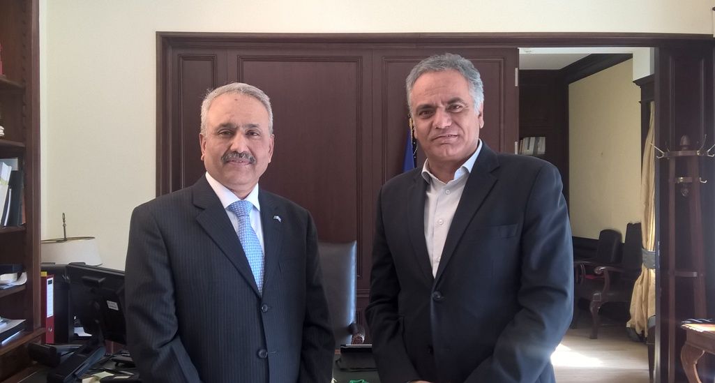 συνάντηση-σκουρλέτη-με-τον-πρέσβη-του-58998