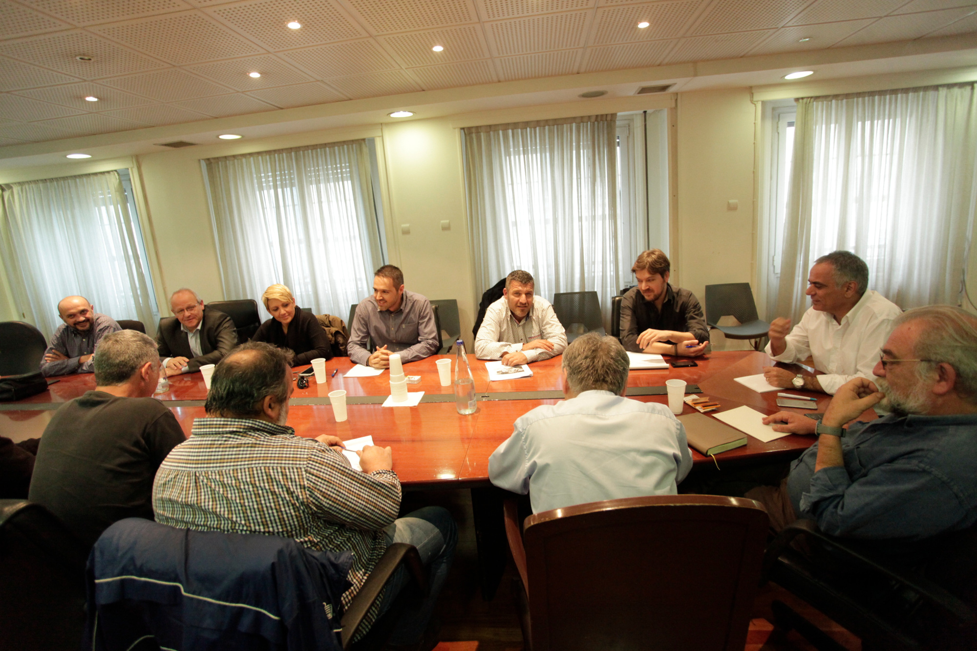 ποε-οτα-ανοιχτή-επιστολή-στον-σκουρλέ-30924