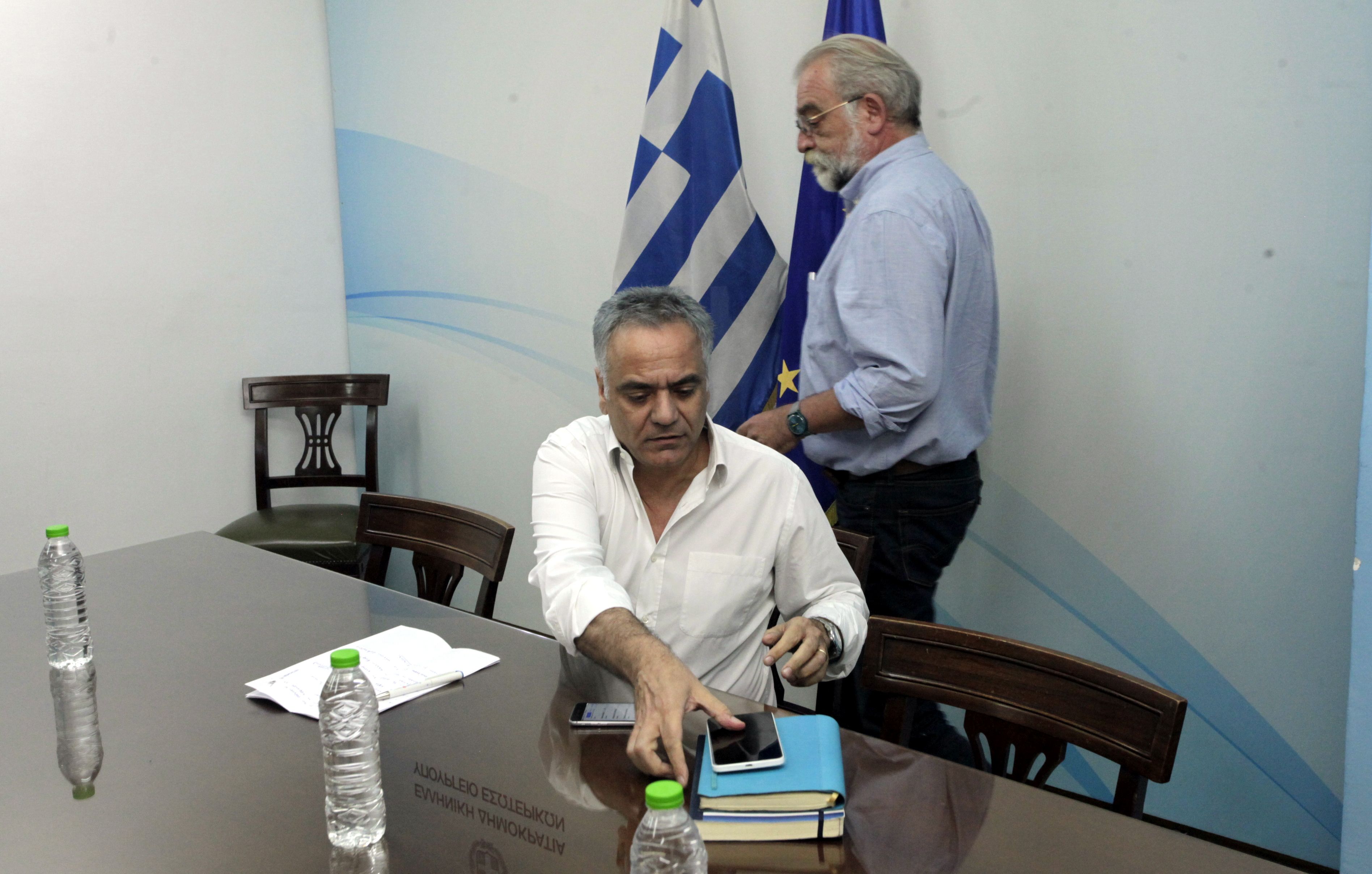 σκουρλέτης-δεσμευόμαστε-για-δεδουλε-32314