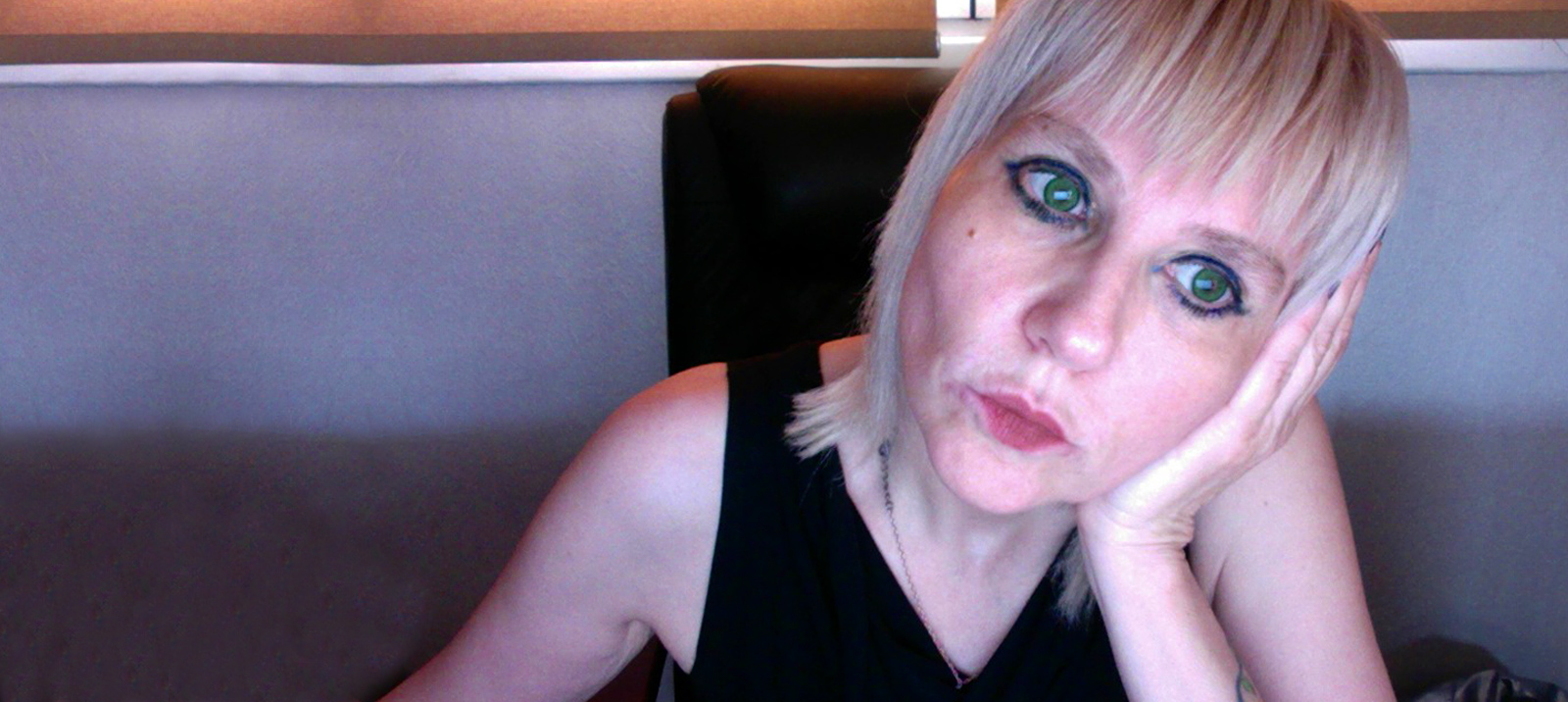 η-σ-τριανταφύλλου-ξαναχτυπά-9-298-περ-114244