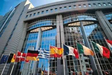 κάθε-έλληνας-έχασε-17-000-ευρώ-στην-κρίση-κα-142658