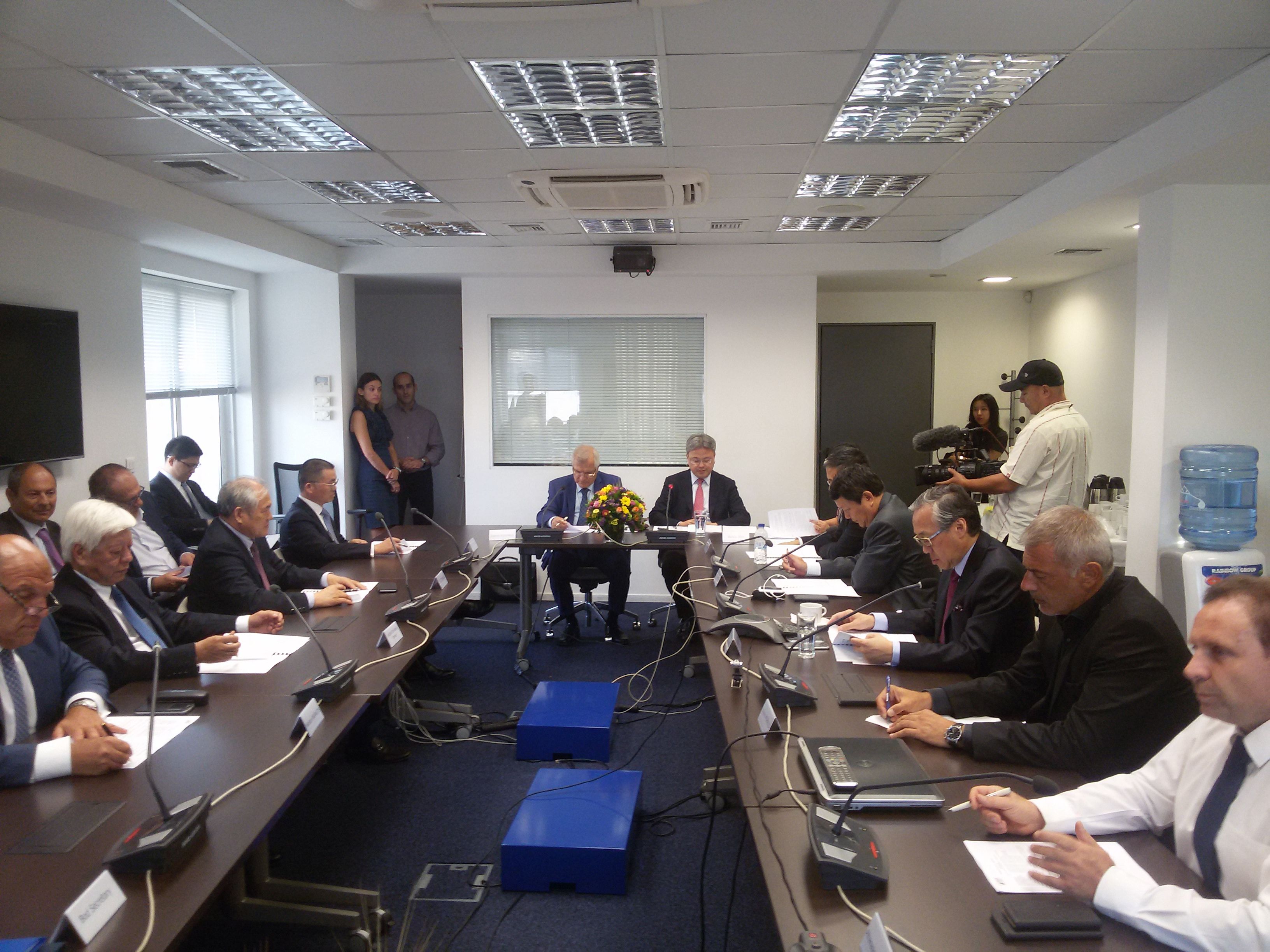 γ-μώραλης-μετά-την-cosco-θα-έρθουν-και-άλλε-98492